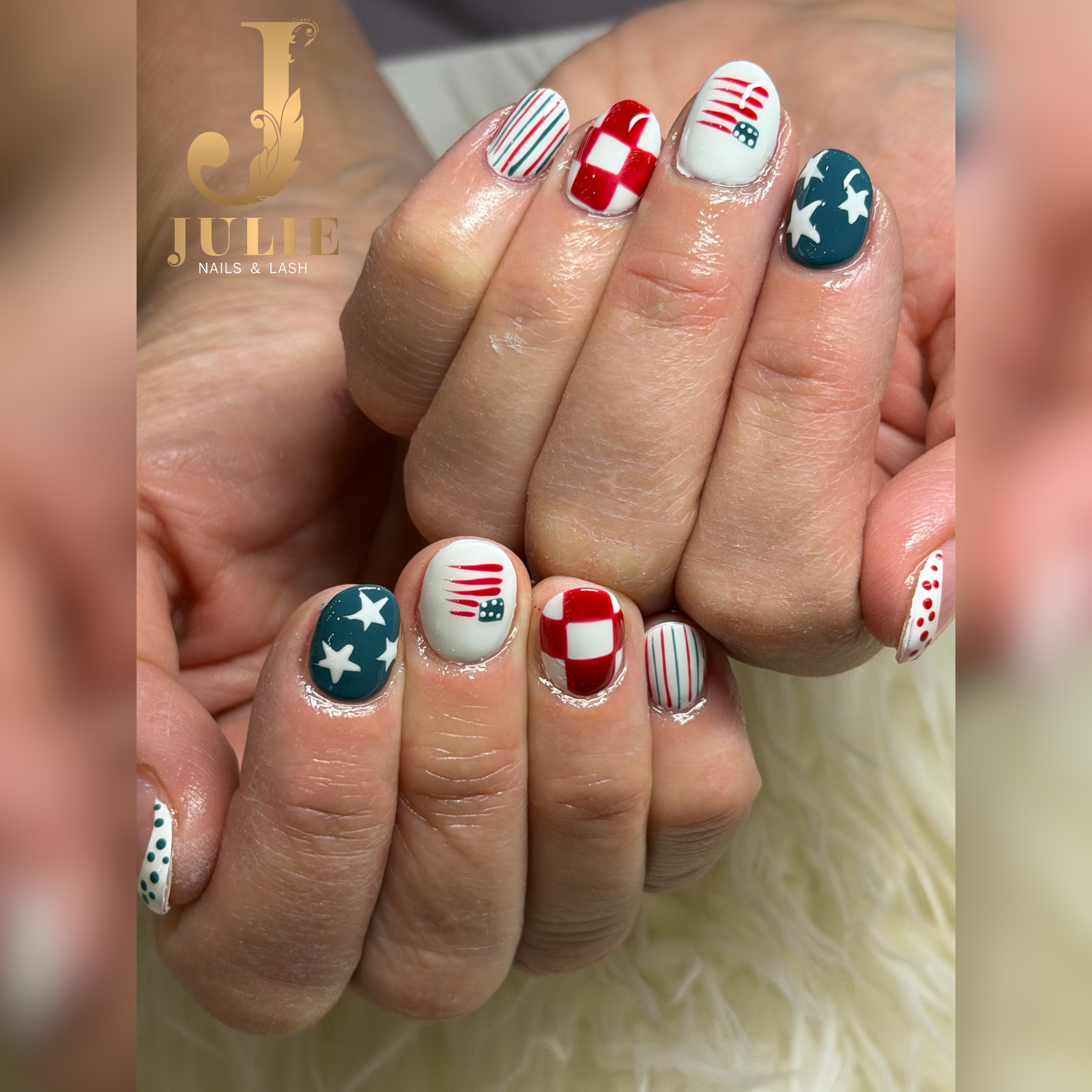 Julie Nails & Lash logo