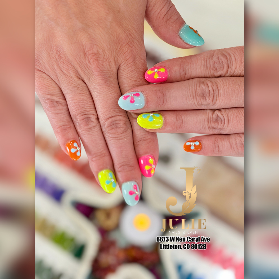 Julie Nails & Lash nail photo 1